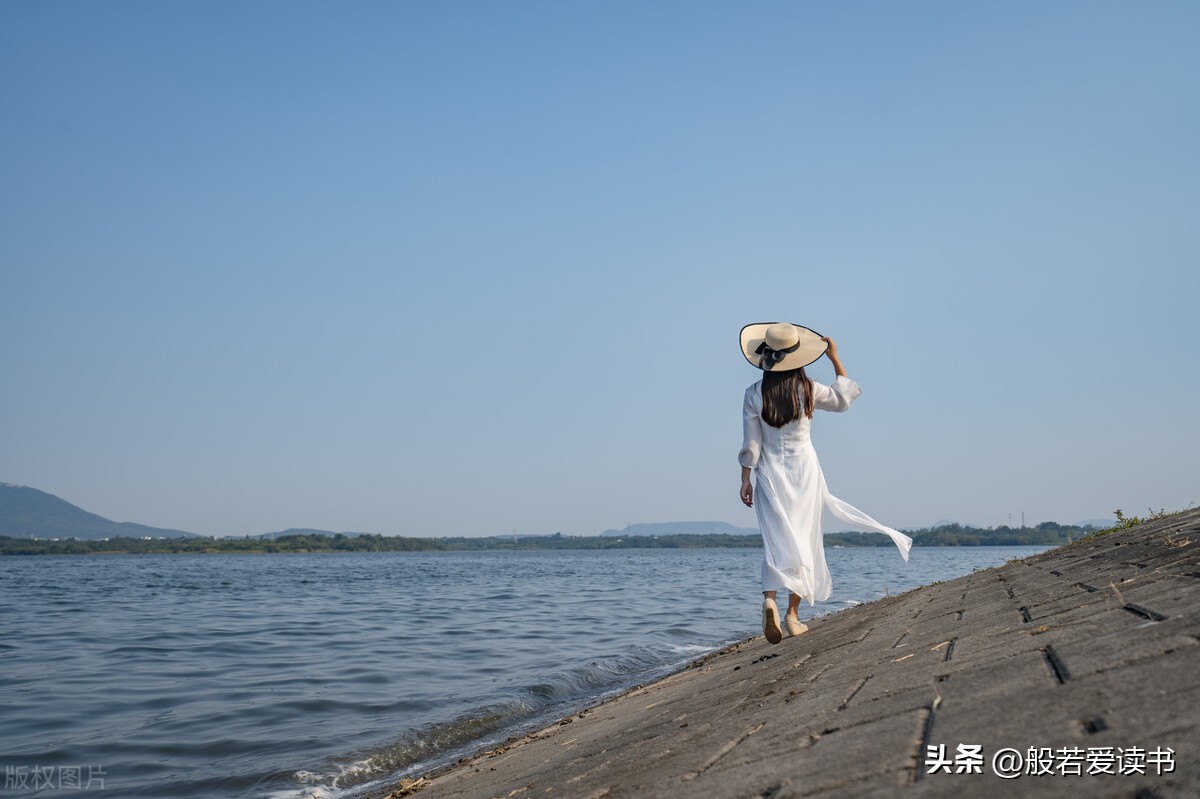 生活这么累，还没有钱，怎么保持松弛感