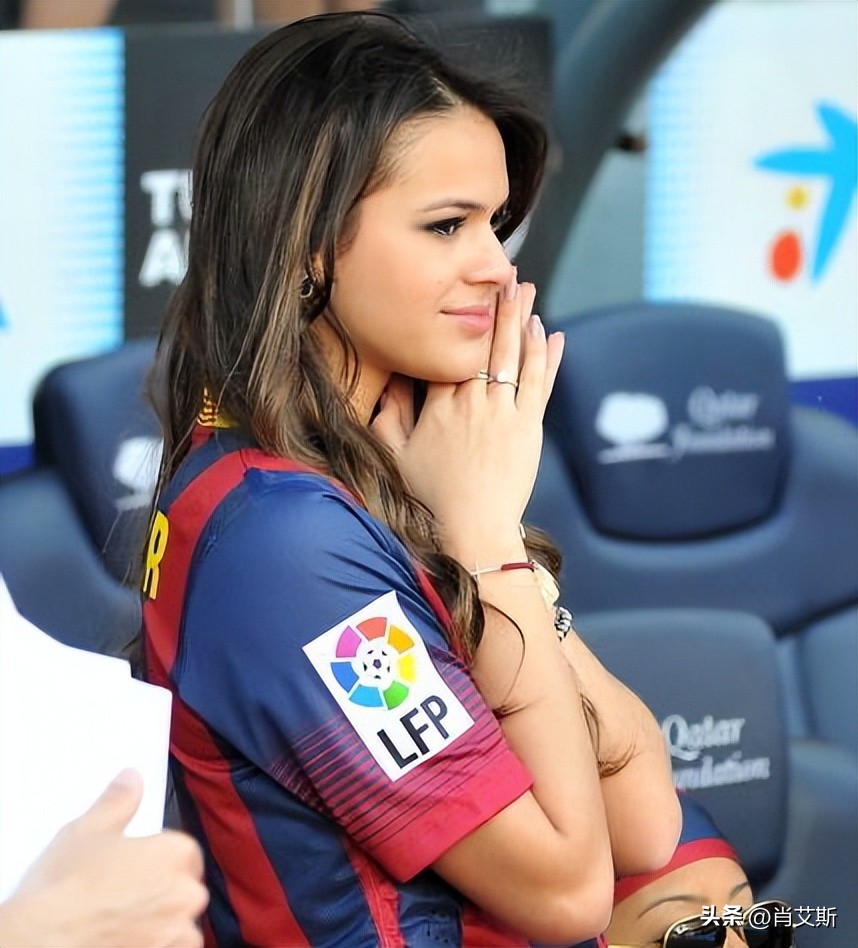 足坛射手榜贝利梅西c罗,足球三巨头梅西c罗内马尔