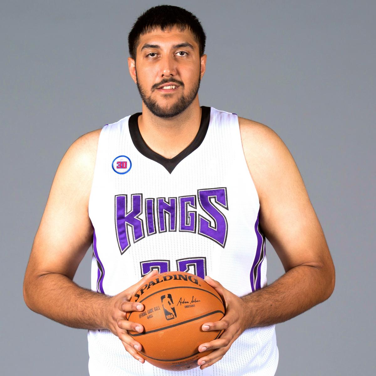 那个扇晕魔兽霍华德的印度巨人，原来这么牛