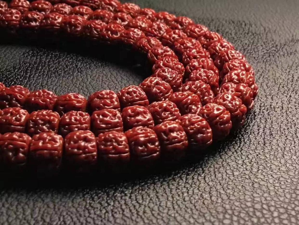 怎样使金刚菩提快速玉化,一串金刚要刷多久才会变成牛津红