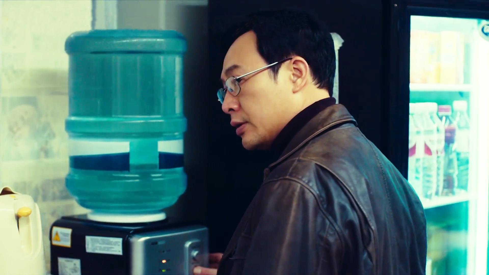 票房只破了千万的电影,2022年票房可能破50亿的电影