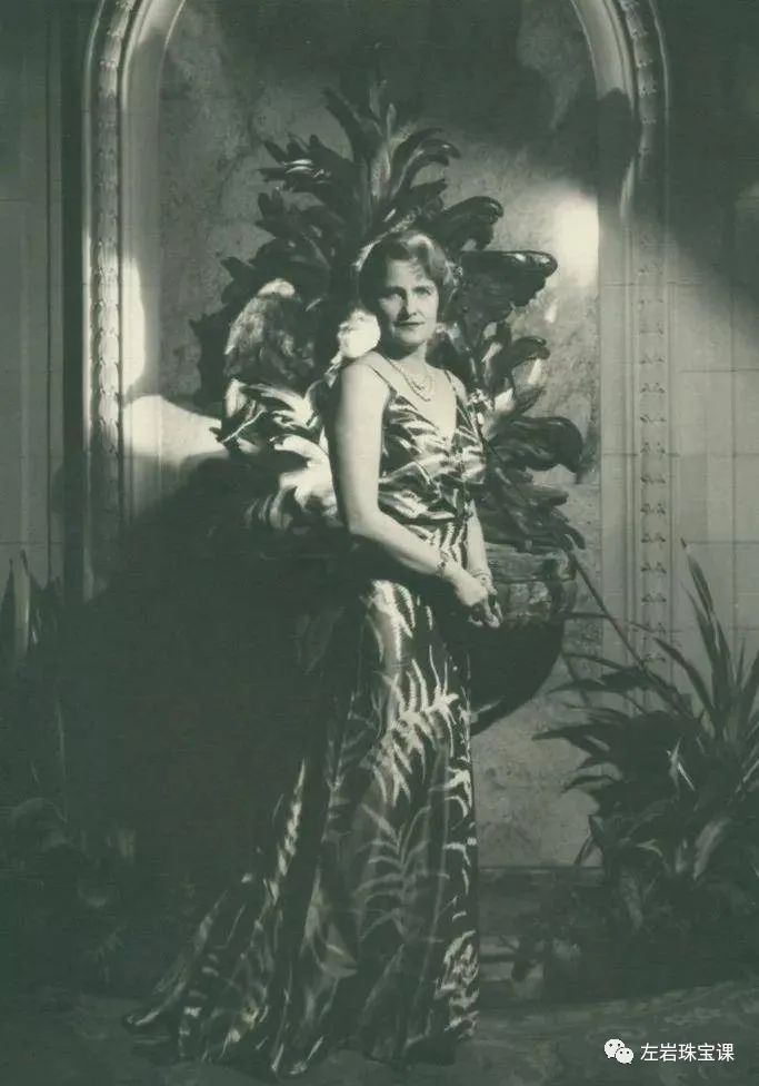 左岩：Cartier珠宝收藏狂魔！20世纪风光无二的富婆人生