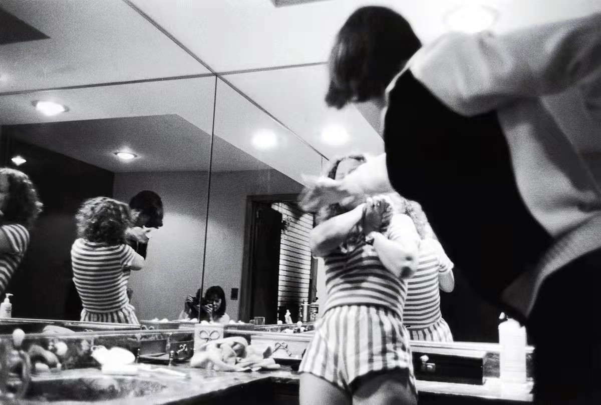 父亲家暴儿子杀害父亲后续,爸爸重男轻女家暴女儿的视频