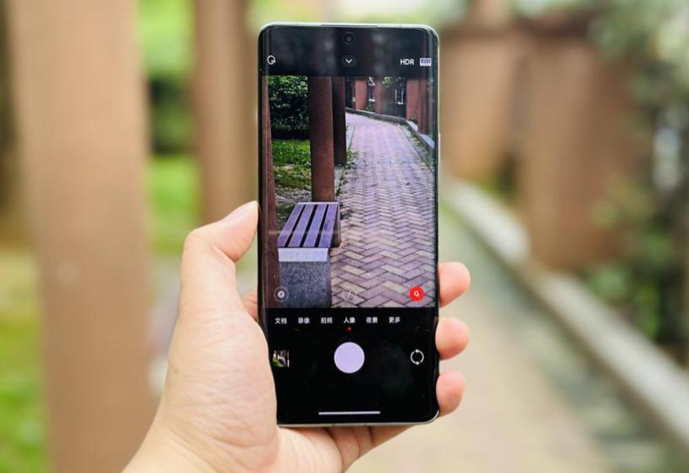 目前最值得入手的安卓旗舰手机,目前配置最高的安卓手机有哪些