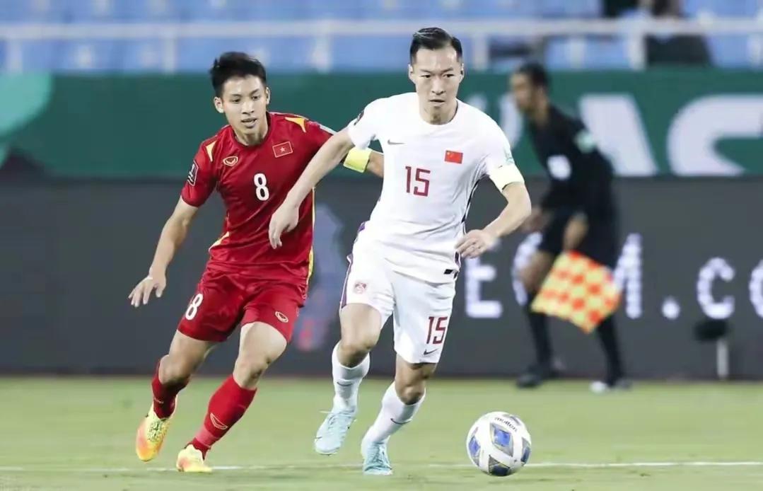 国足被暴打,国足被越南队吊打动画