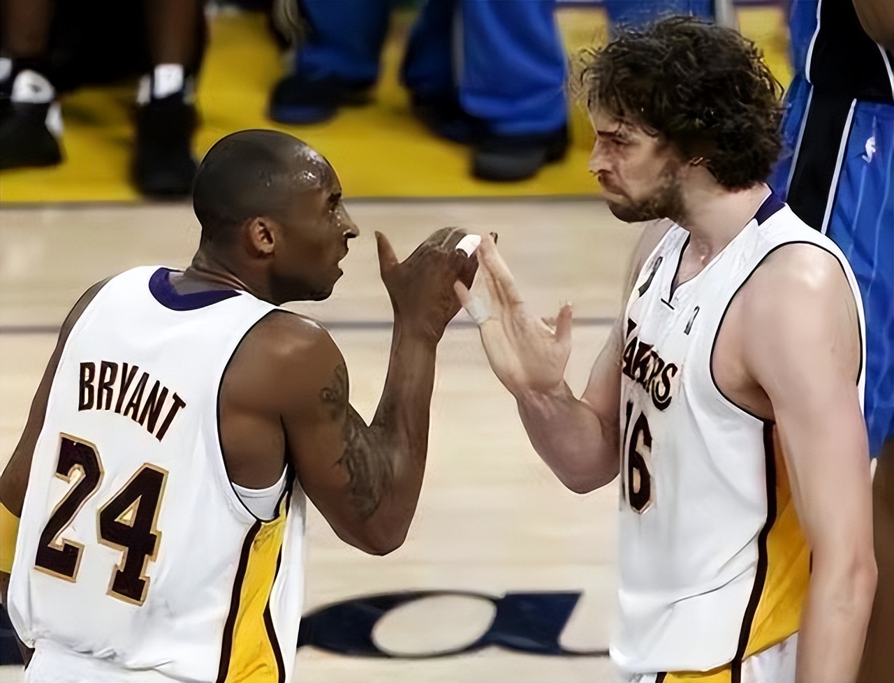 08年凯尔特人夺冠，皮尔斯21+4+6，那么加内特雷阿伦什么表现？