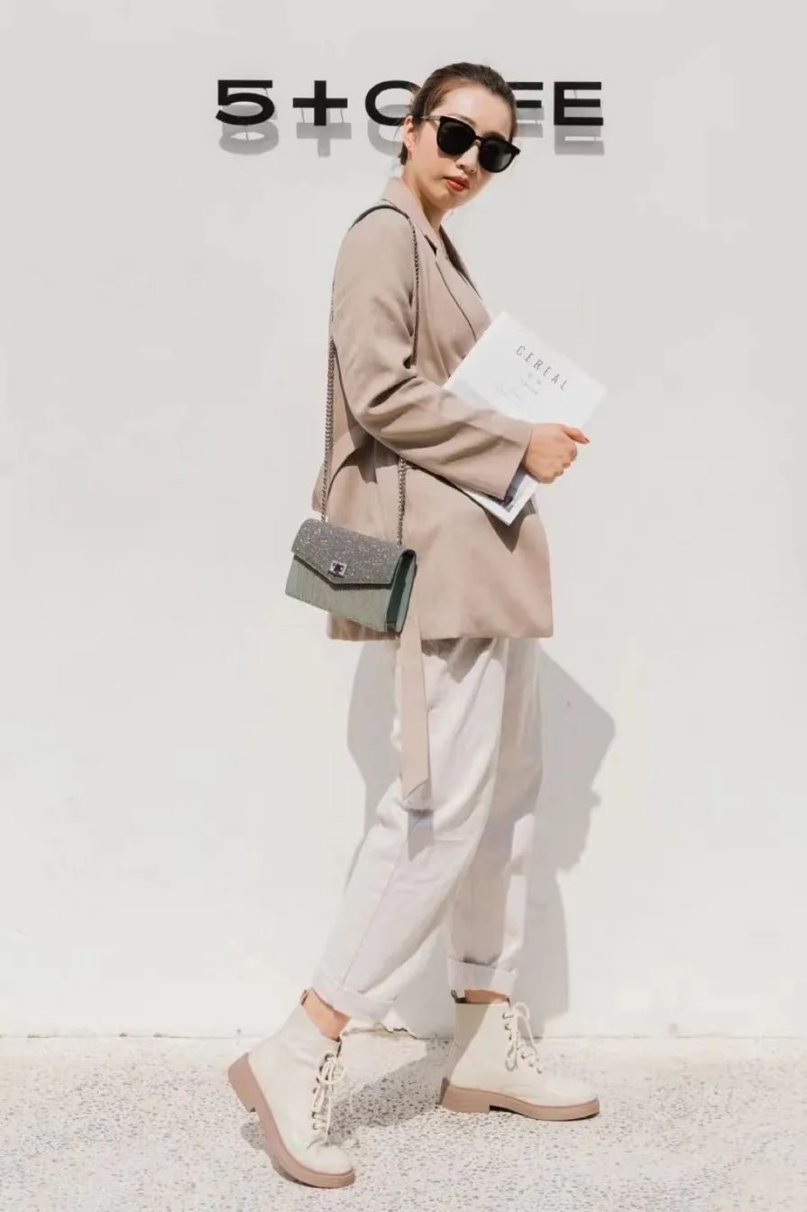 显瘦垂感阔腿慵懒风裤,阔腿裤垂坠感显腿细牛仔裤