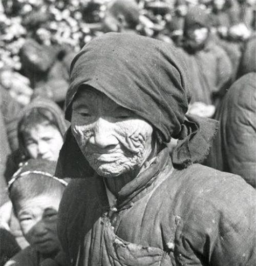 人类同类相食是怎么回事,人类基因有防止人吃人的吗