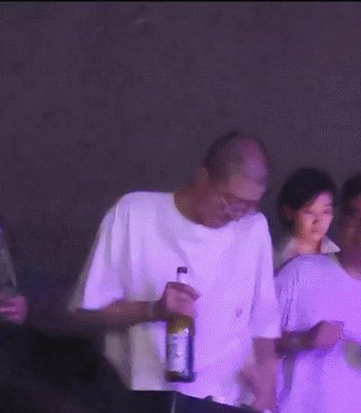 为什么大帅哥都是大脸,好好的帅哥为什么长了个嘴