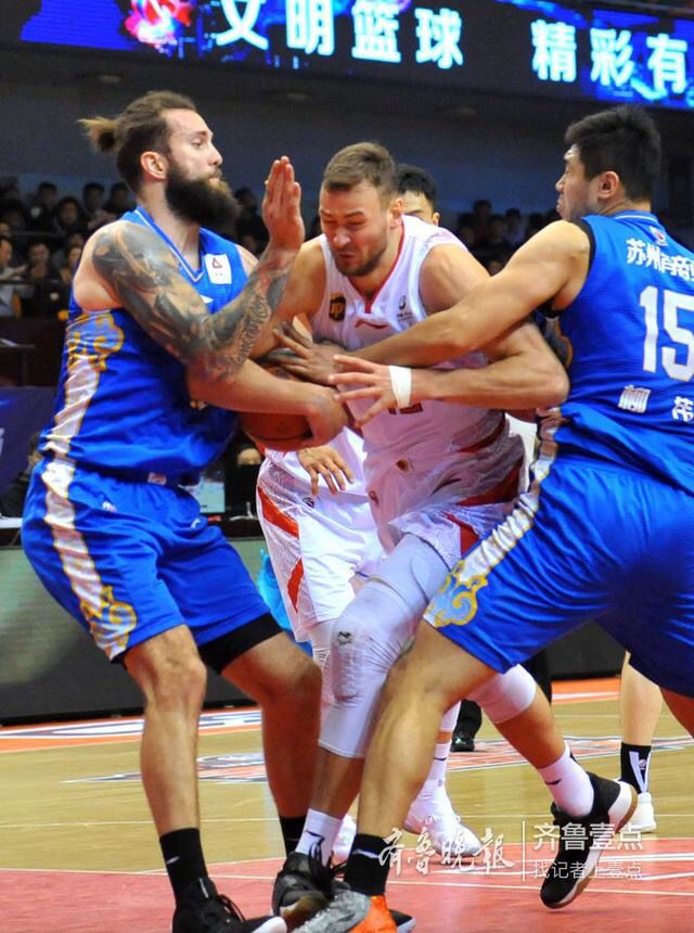 莫泰尤纳斯快攻,莫泰尤纳斯梦幻脚步nba