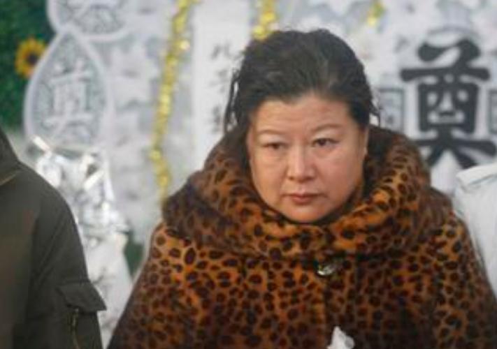 大辣椒李静和赵本山的小品,大辣椒李静为什么不火了