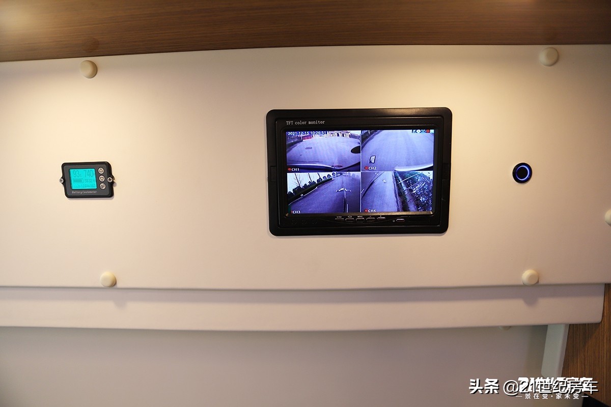 福特商务旅游一体的豪华房车,福特黑骑士商旅两用房车