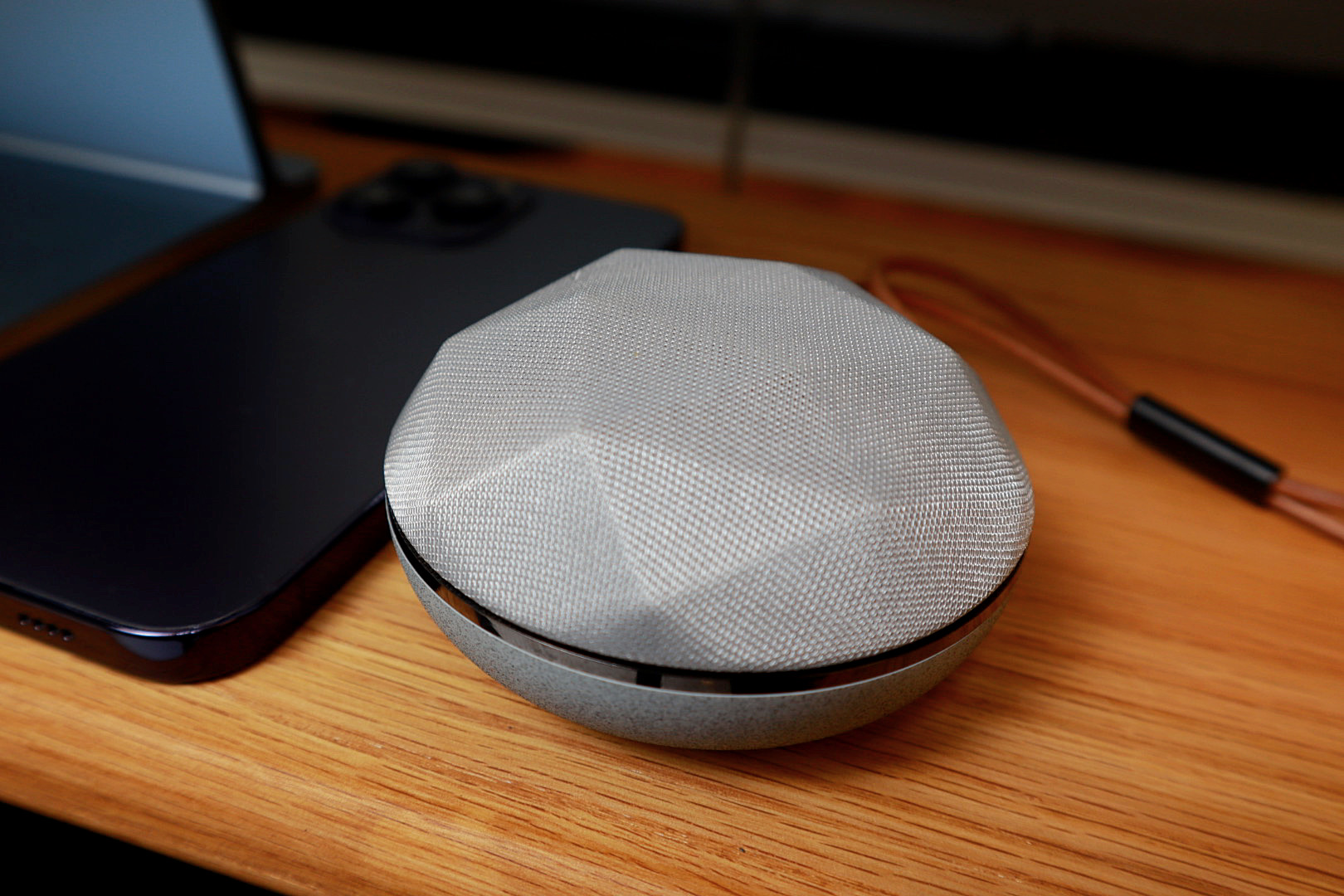 百元以内便携式音箱测评,百元内小巧音箱好看