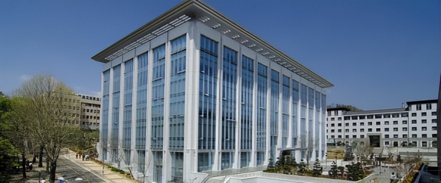 韩国延世大学和清华大学哪个好,韩国延世大学相当于中国哪个大学