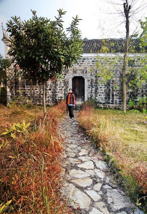 廿万公里六章，要看两岸猿声啼不住，只需要在大昌古镇150元租船