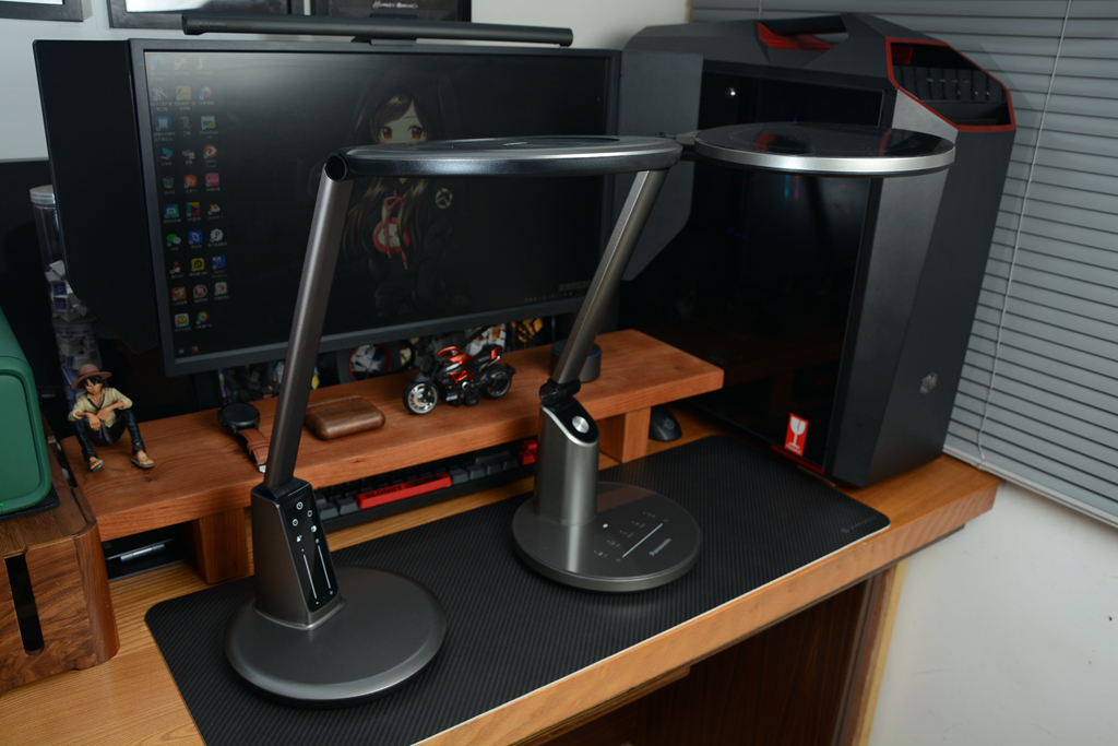 飞利浦轩坦台灯灰色还是白色好看,飞利浦轩坦护眼台灯pro测评