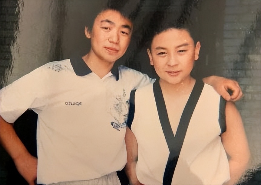 草根出身的王宝强成名之后的经历,王宝强就是娱乐圈的一股清流