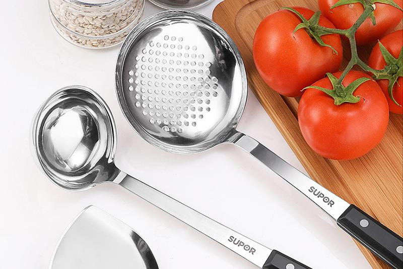 苏泊尔：被40亿贱卖外资，如今市值翻十倍不止，创始人却说不后悔