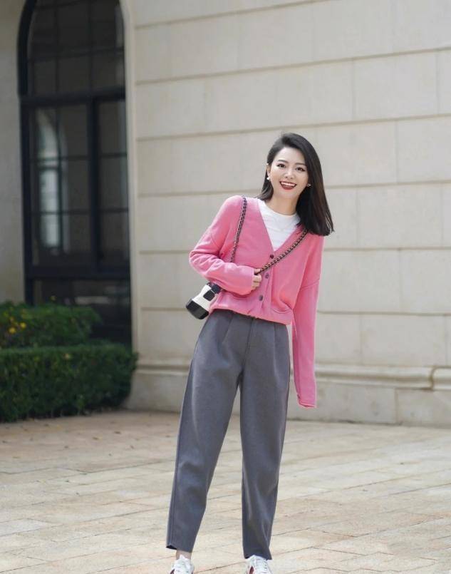 今年流行裤子不皱有垂感,今年裤子流行红色吗