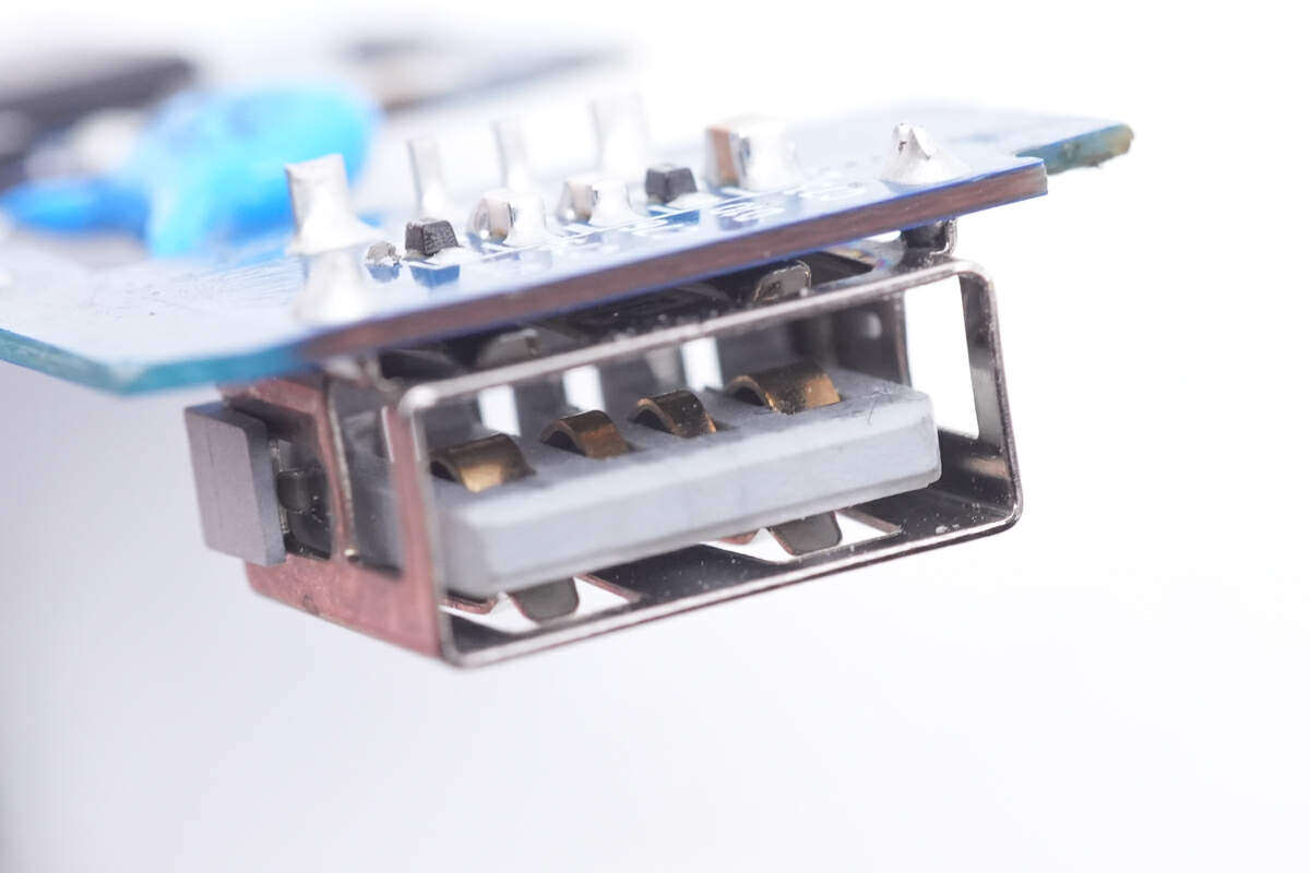 魅族pandaer65w充电器拆解,魅族pandaer氮化镓65w快充头评测