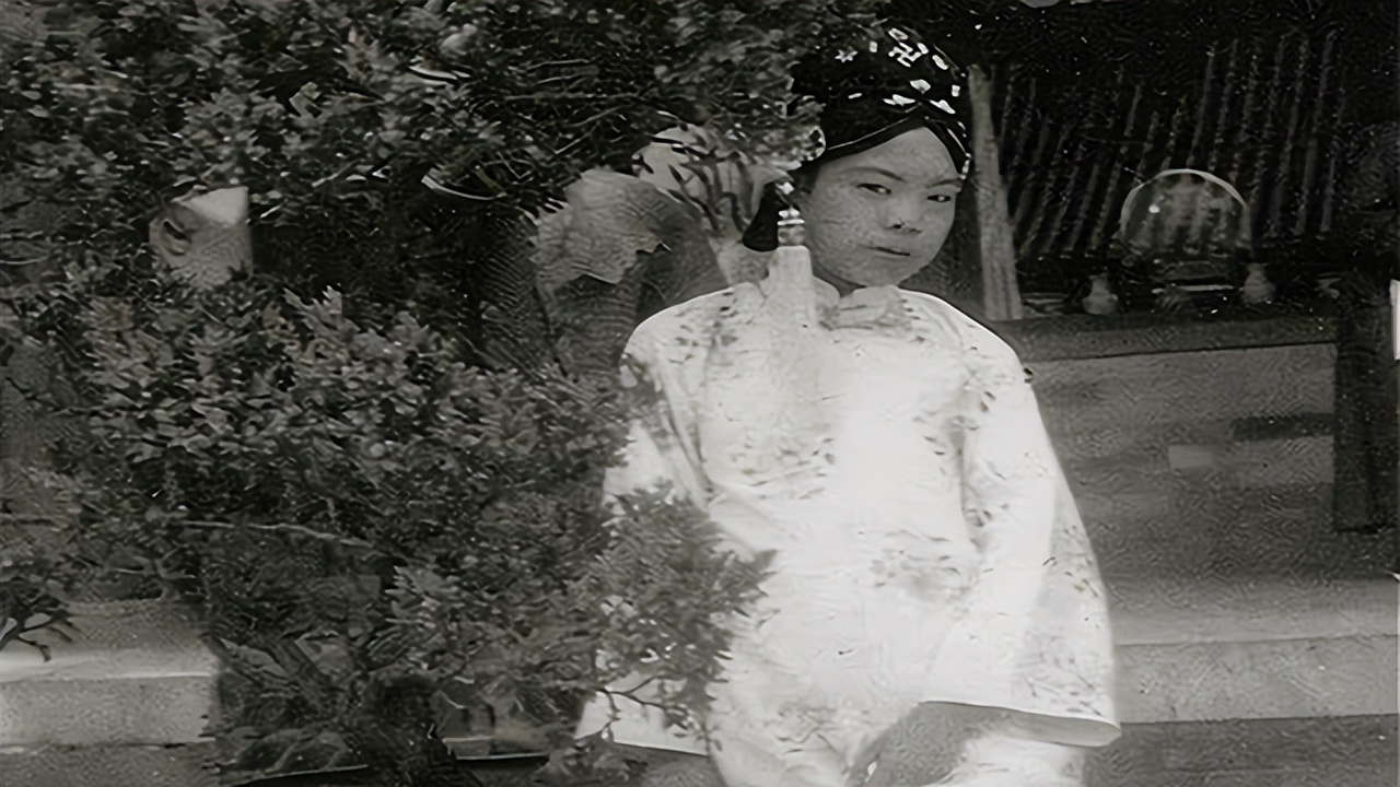 文绣傅玉芳,44岁妇女傅玉芳