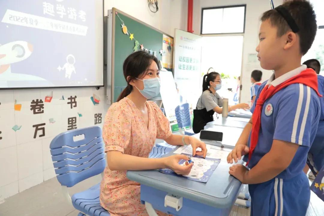 田寮小学一、二年级开展学科素养游考评价活动