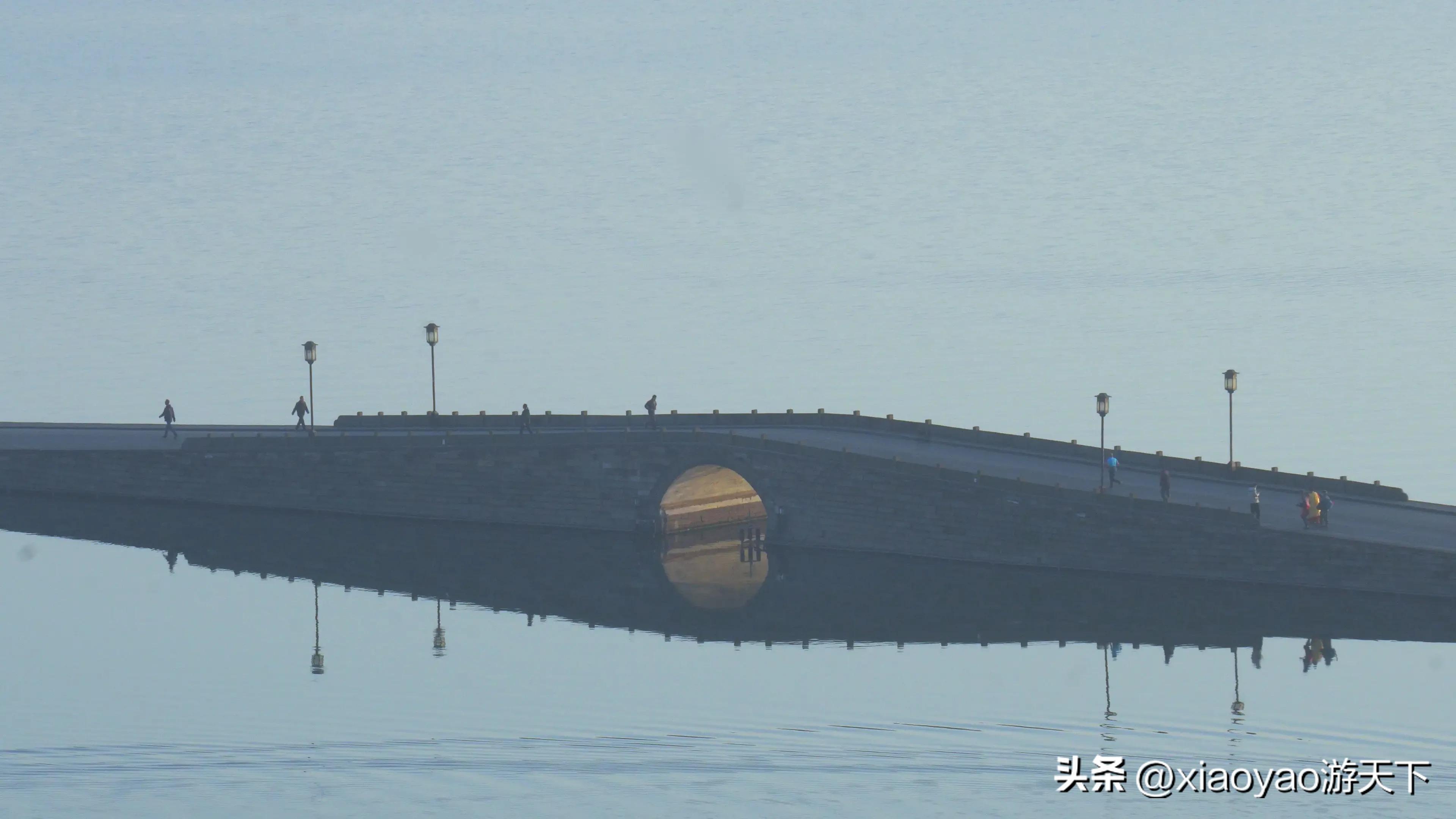 关于杭州西湖断桥介绍,西湖断桥为什么那么闻名