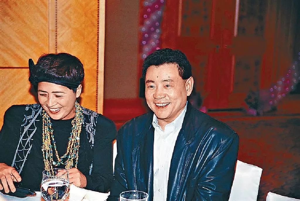 刘銮雄的炒股经历,刘銮雄是怎么狙击股市的