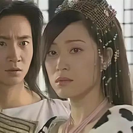 水月洞天尹天雪的丫鬟是谁扮演的,水月洞天尹天雪真实名字