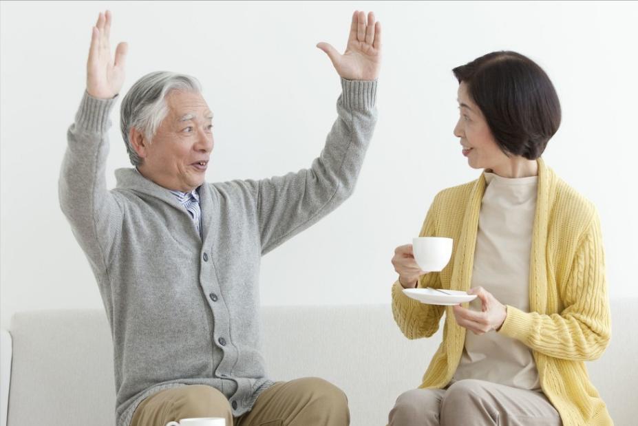 女人更年期是多少岁？做好这3件事，平稳度过更年期“这道坎”！