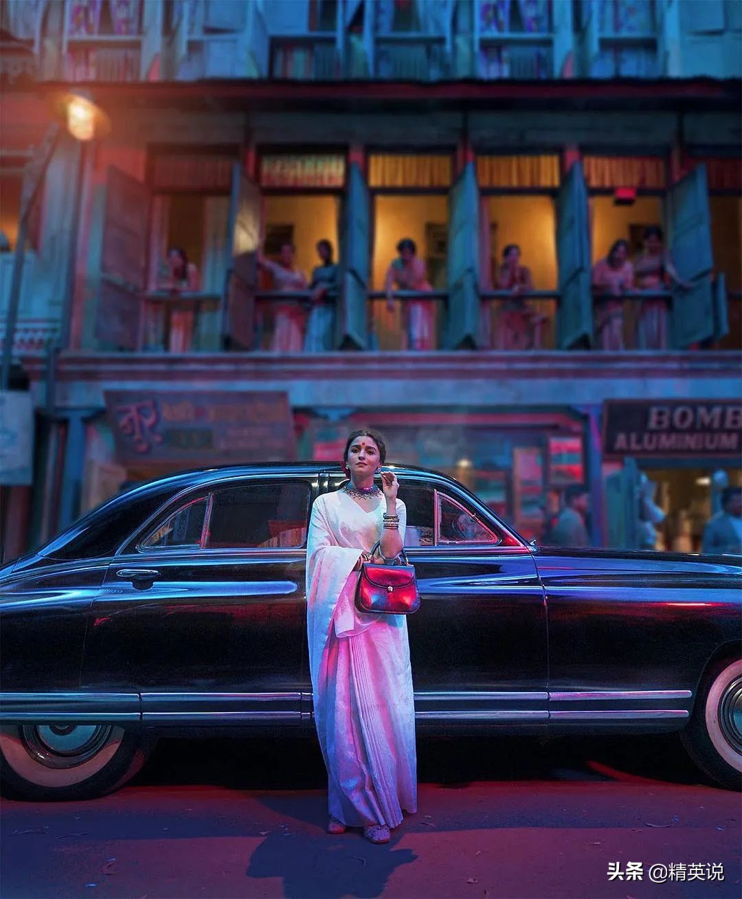 被丈夫86元卖入*院妓**，逆袭成*手党黑**女王，被印度女性膜拜60年？