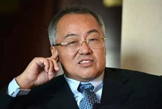 从“良心经济学家”到“江湖*子骗**”，*咸平郎**如何一步步走下神坛？