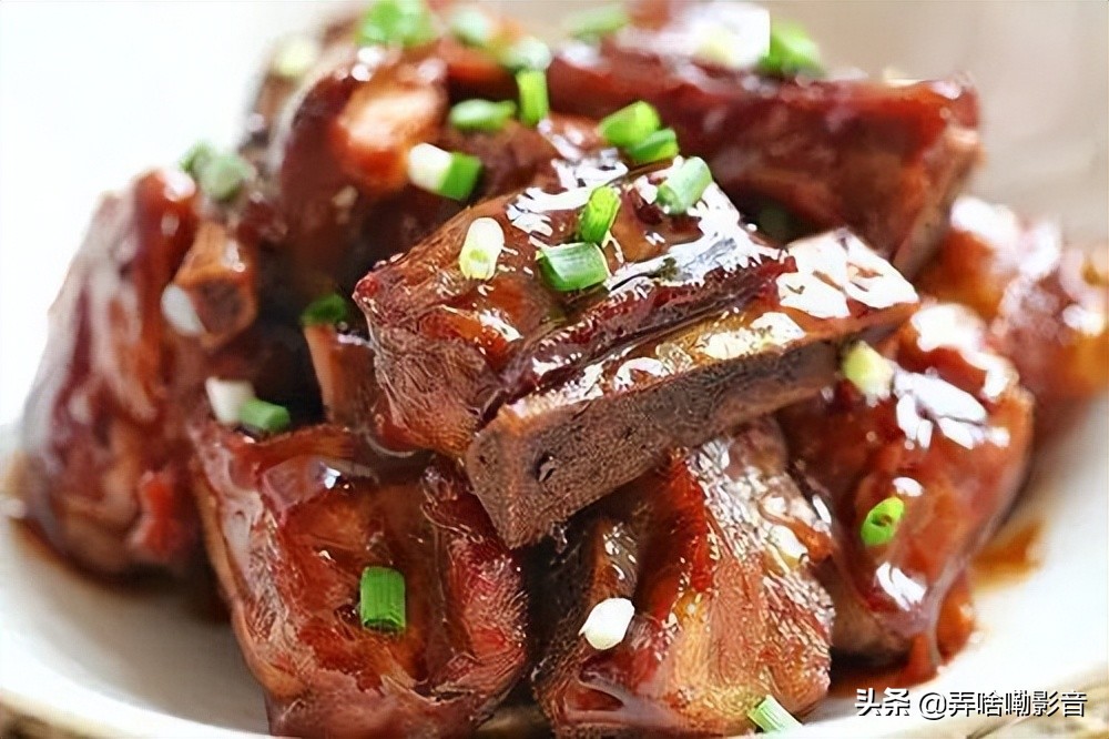 红烧排骨这样做才是最正宗的吧,红烧排骨这样的做法实在是太香了