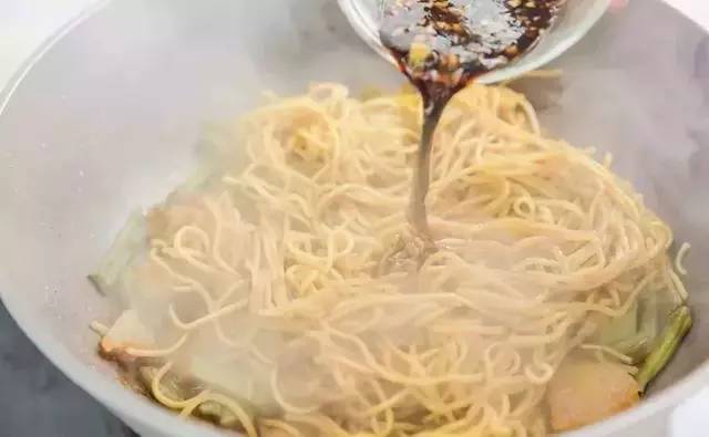 芸豆土豆焖面的做法,南瓜土豆焖面的做法