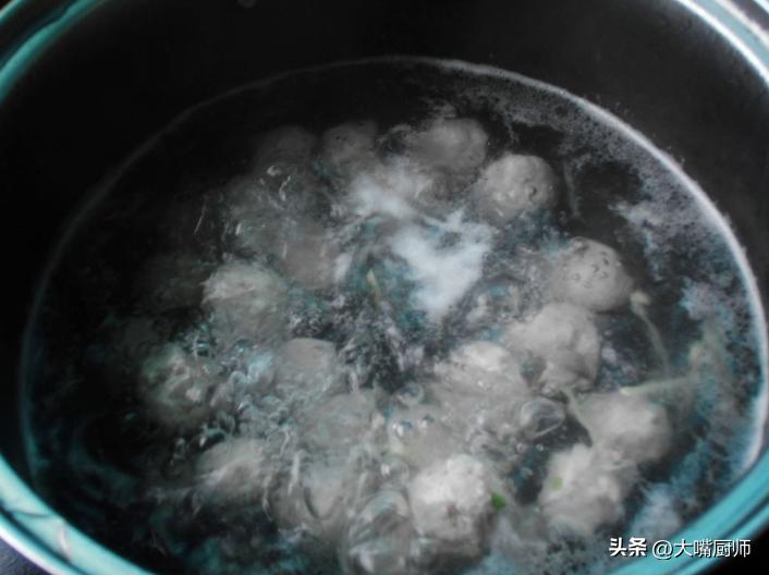 过了50岁需要补充哪些维生素,过了50岁要多吃什么食物