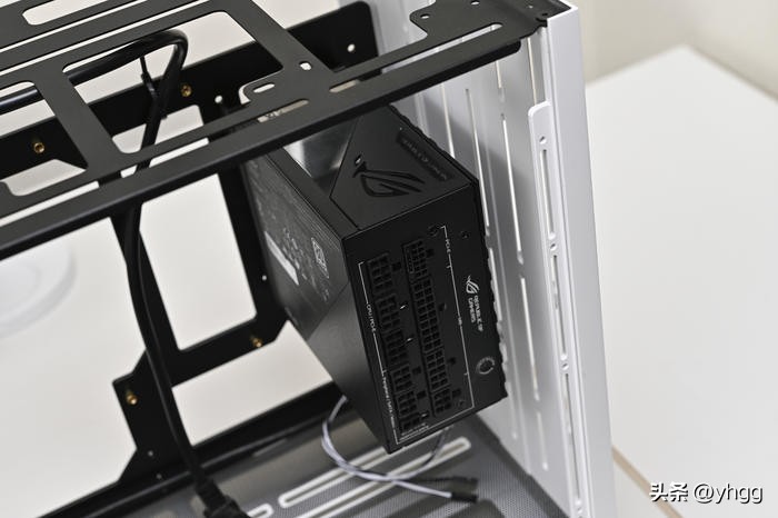 拆解华擎b760m,华擎b760m配合显卡