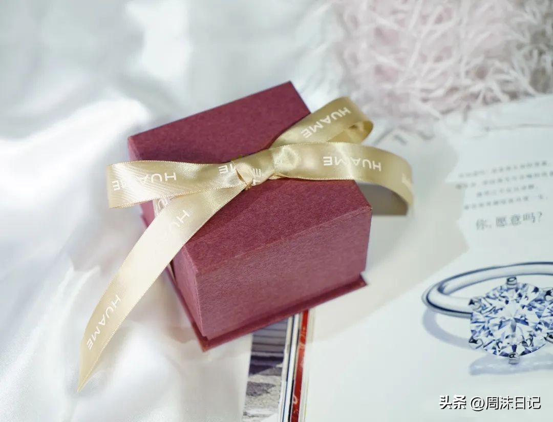 戴什么珍珠最有气质,什么气质适合戴珍珠耳钉