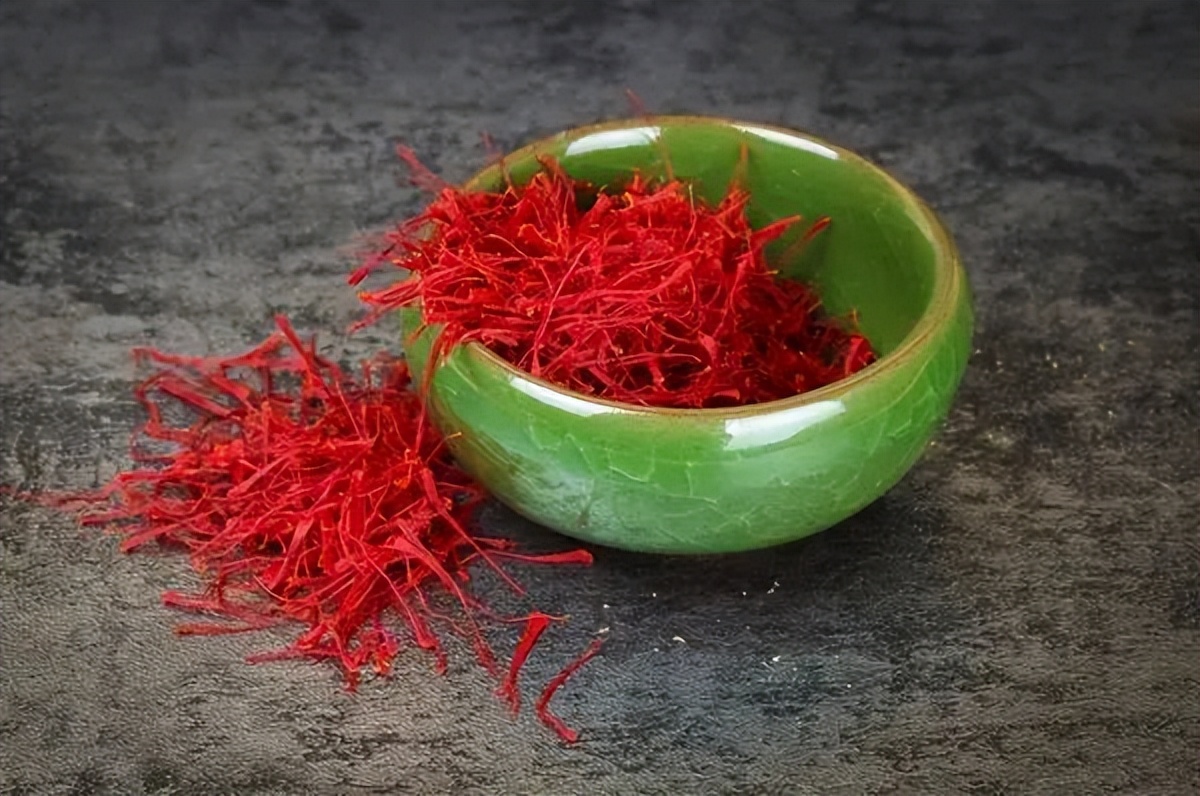 女性宫寒中医按摩,中医治疗女性宫寒