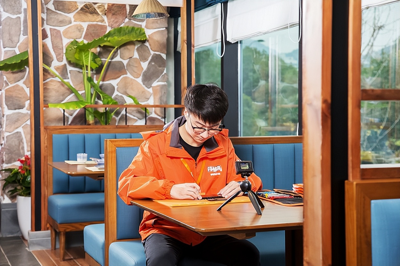 贵阳闪修侠手机上门维修,闪修侠手机上门维修