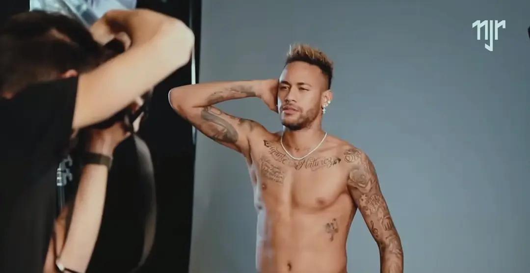 内马尔纪录片完美混乱完整版,内马尔中文纪录片完整版