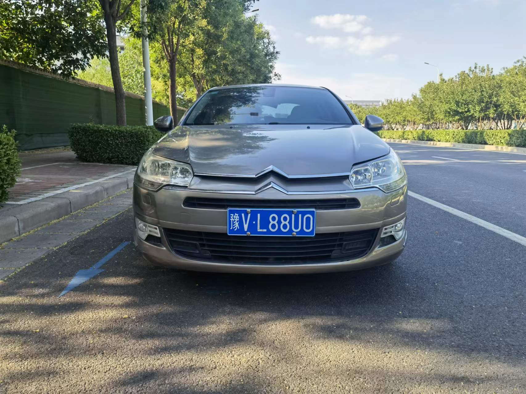 1.6万买一台11年的雪铁龙c5还是2.3排量的，算不算捡漏