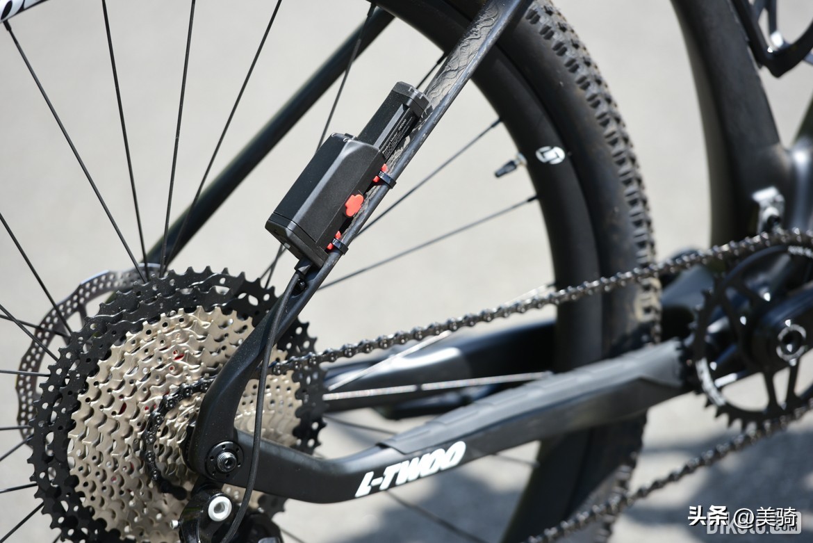 java全碳纤维油压碟刹改装,公路车碟刹电子变速套件推荐