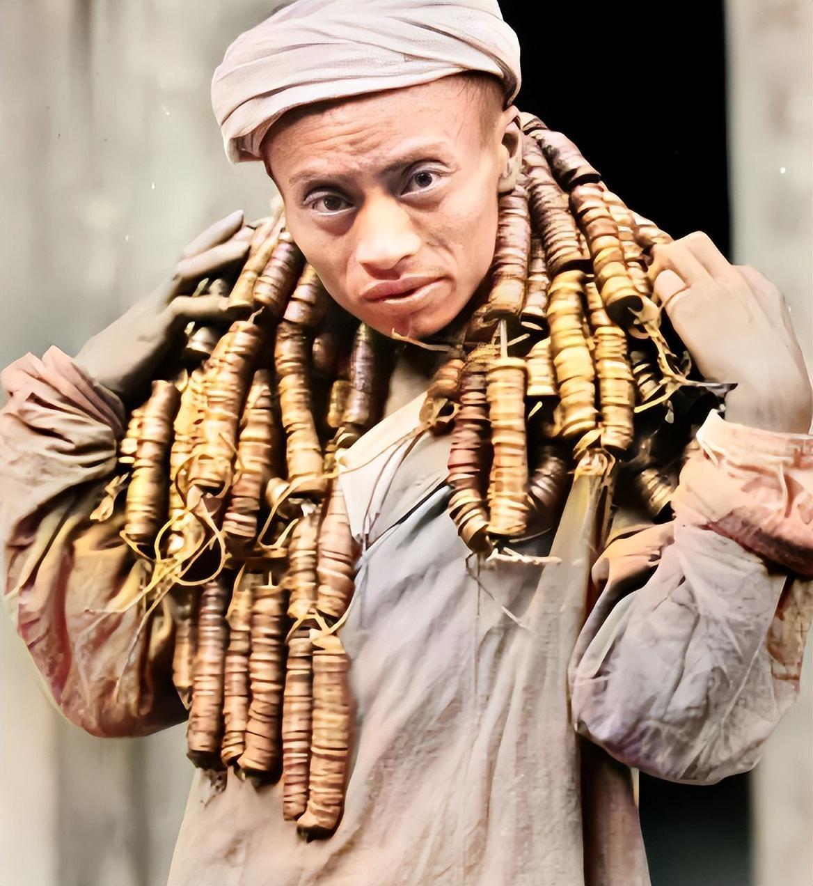 清代杖刑老照片,晚清刑犯图片大全