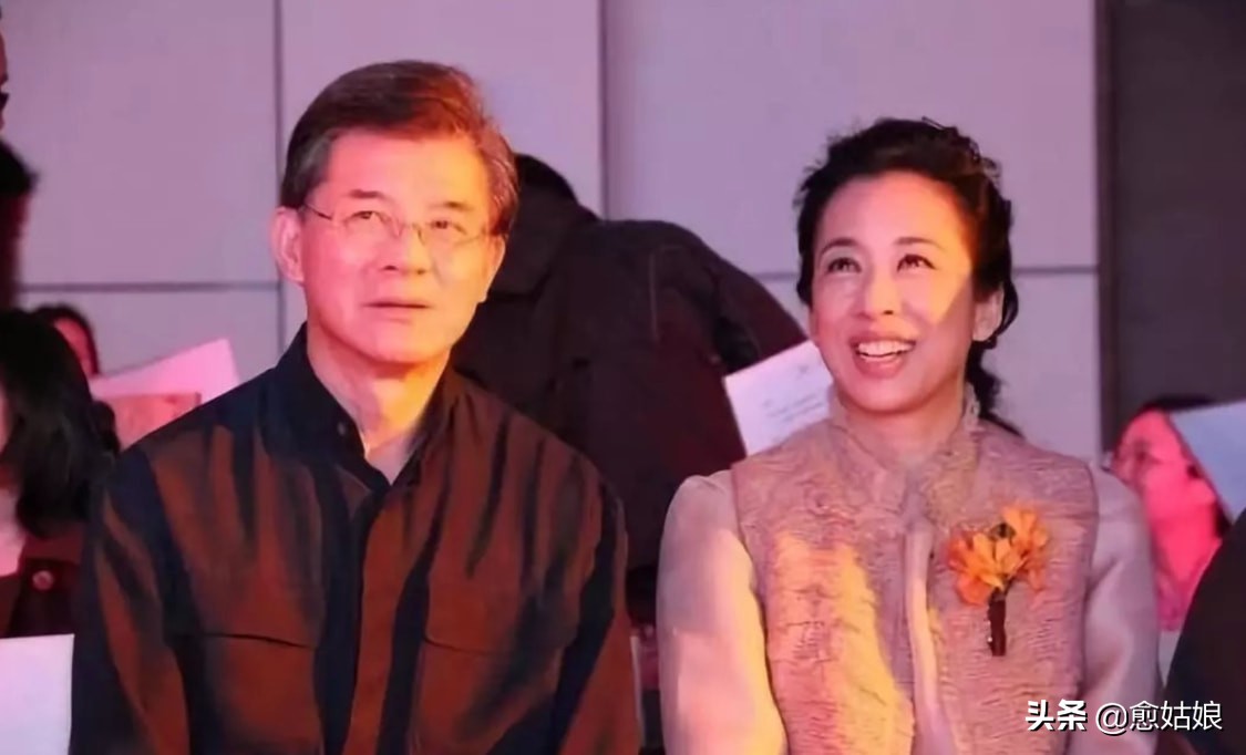 “逃出豪门”的八大女星，没想到，会用这样的方式，打出一副王炸