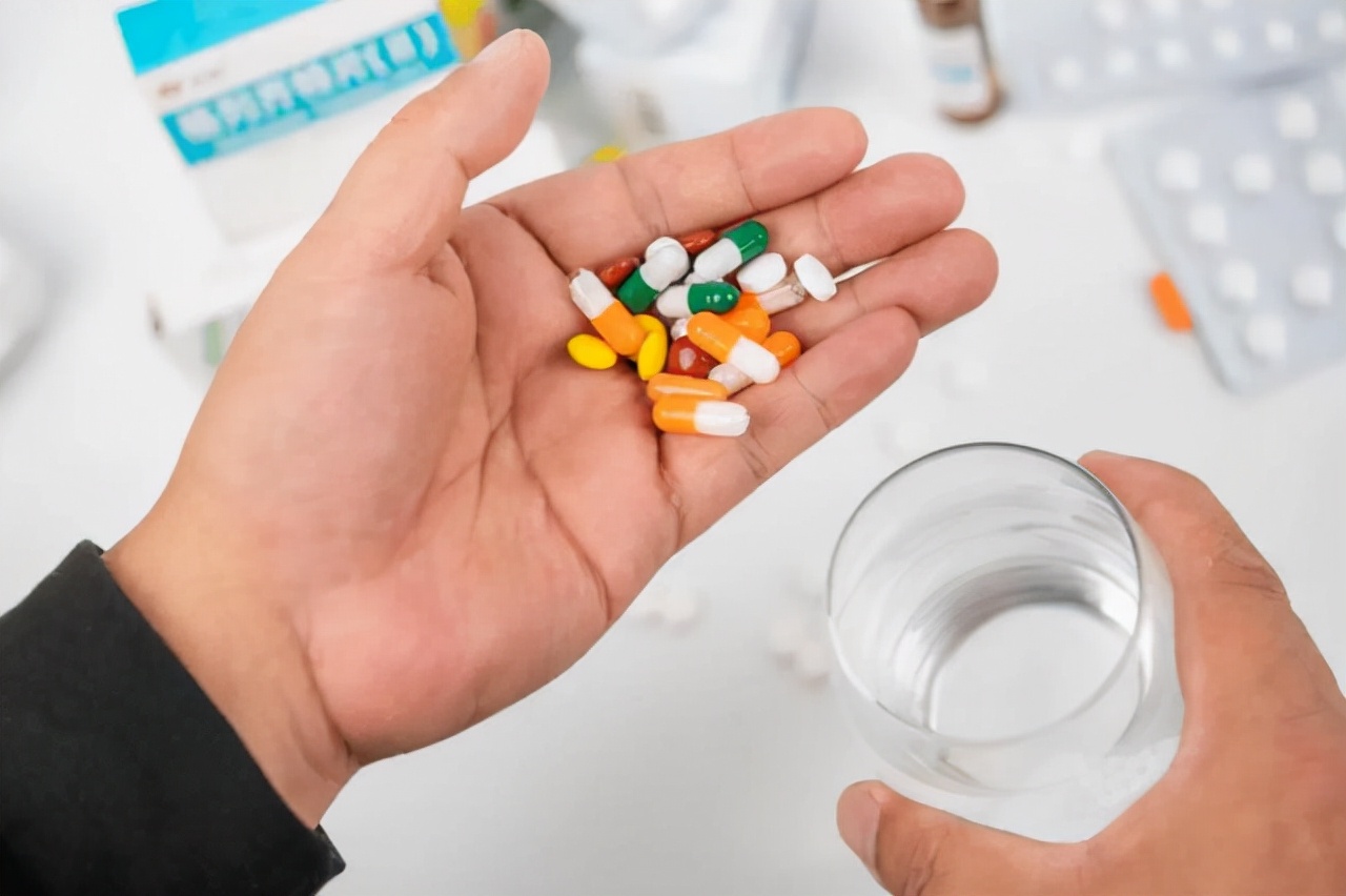 做胃镜是无痛的好还是普通的,做胃镜最好选择无痛还是普通的