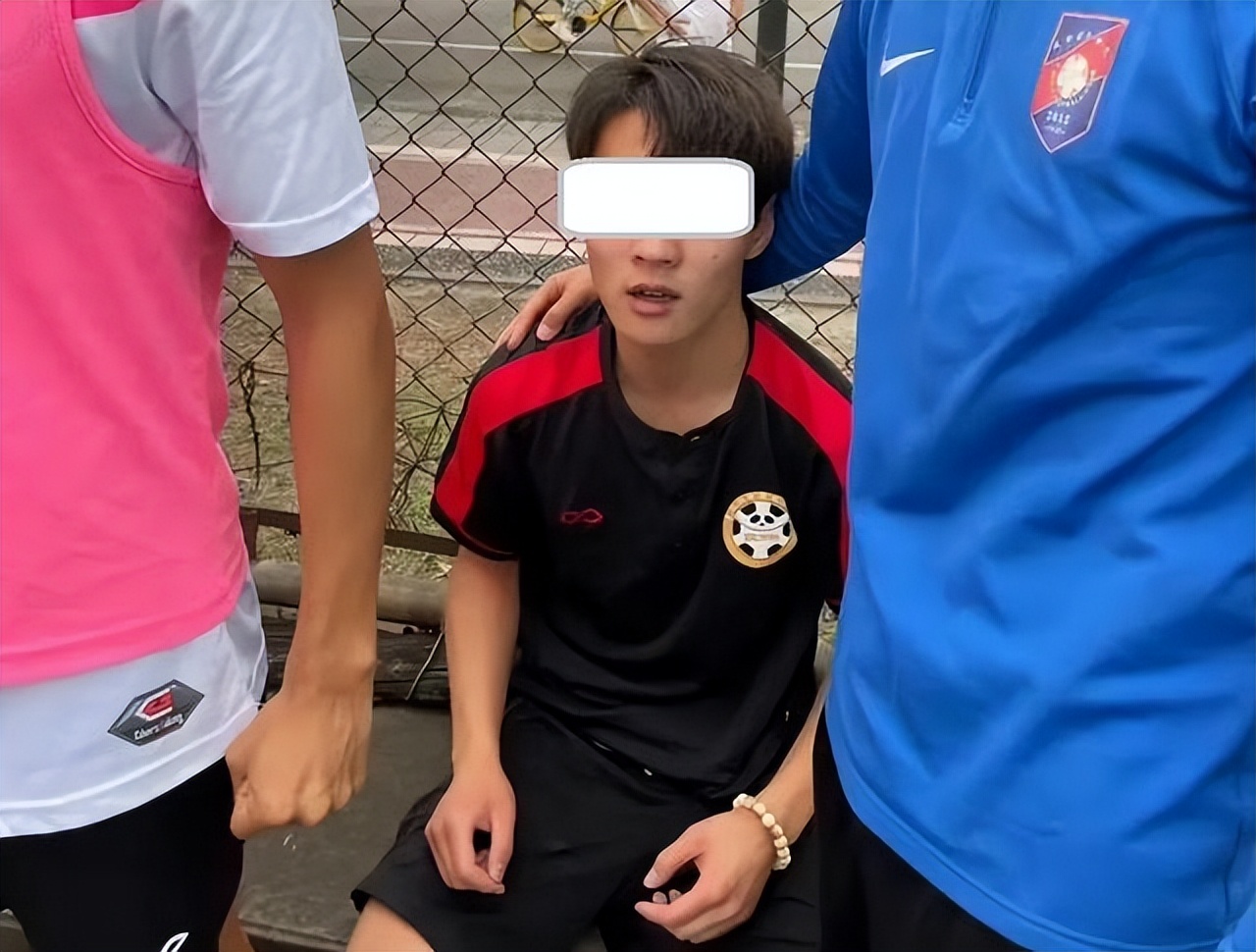 网曝成都体育学院学子打伤川大学子，致其头部流血，更多细节曝光