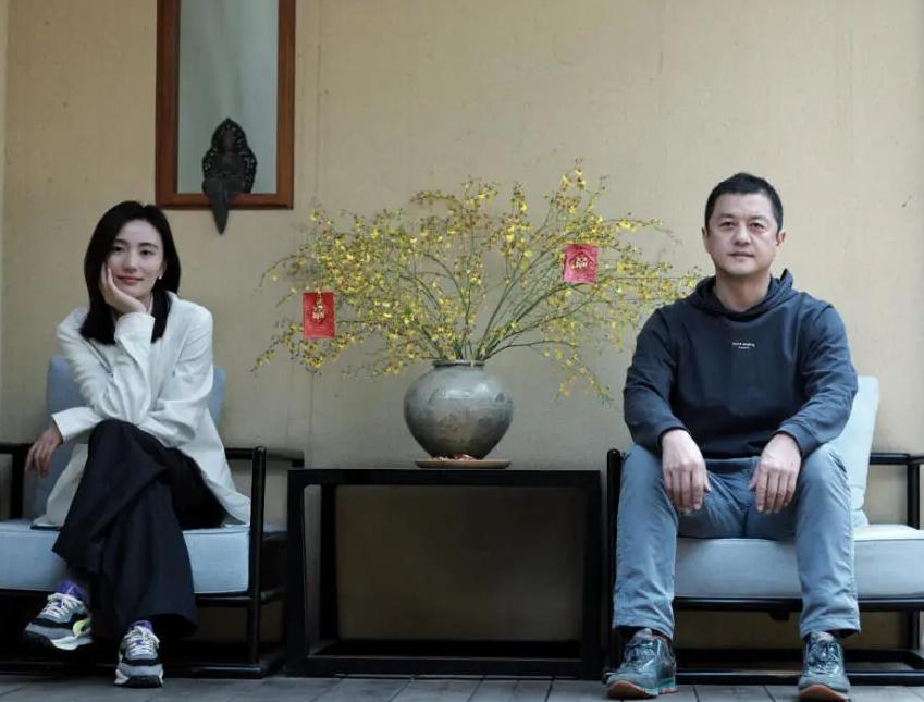 装穷？李亚鹏自曝直播赚5200w，娇妻一顿早饭500元，上演苦情戏码