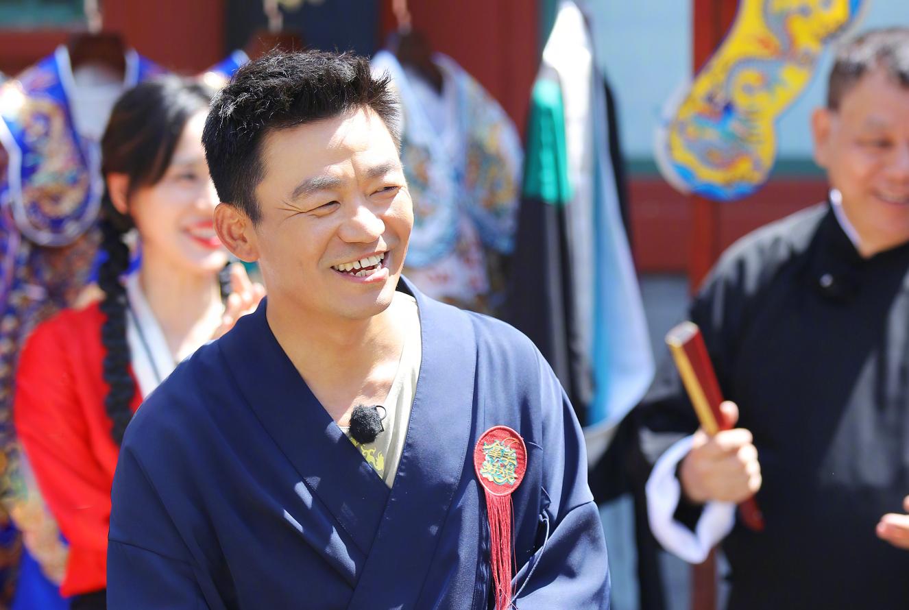 王宝强堪称传奇的人生,王宝强的悲喜人生路