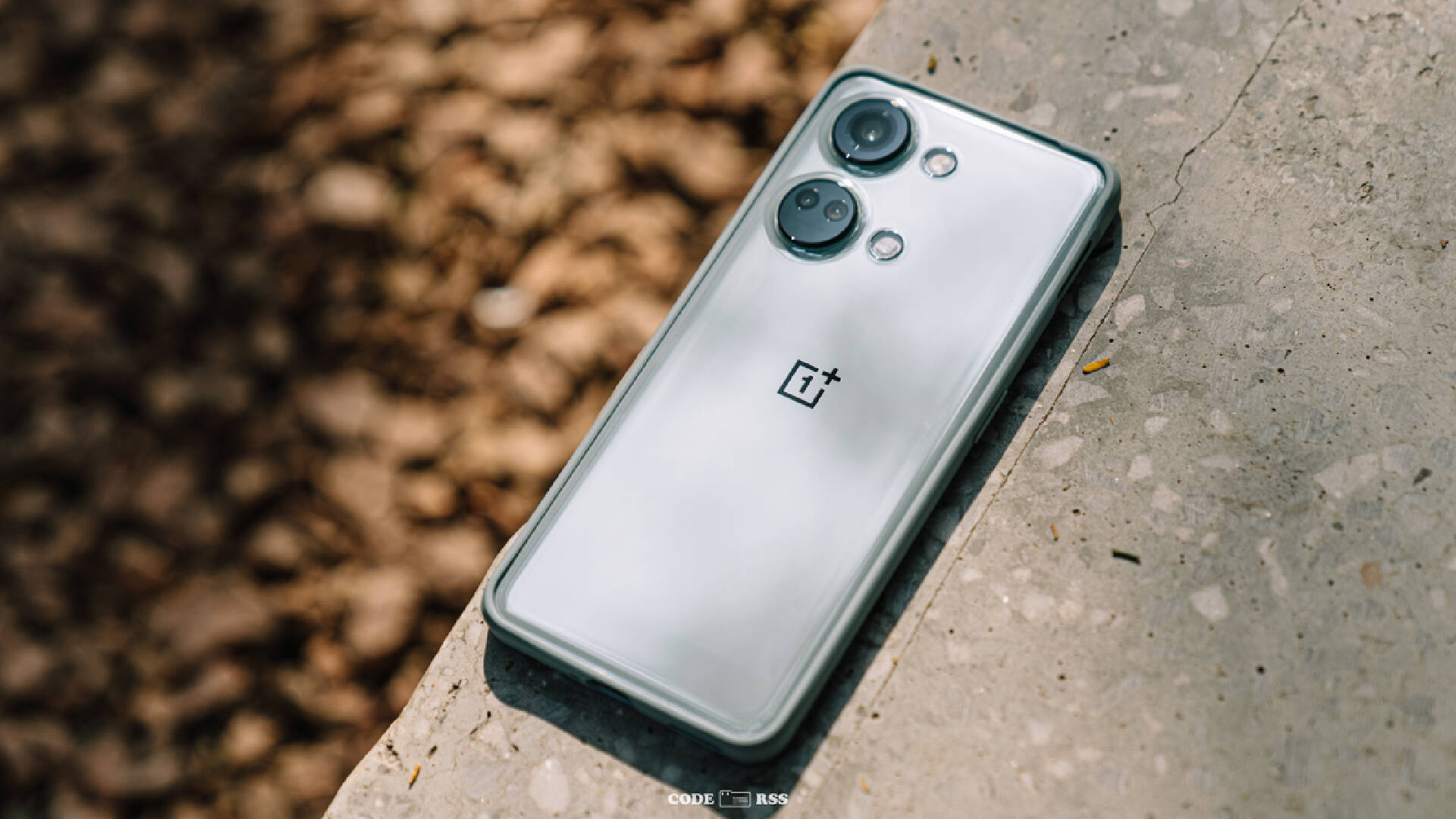 一加Ace2V开箱:16GB内存加顶级屏和天玑9000,超进取的两千元机