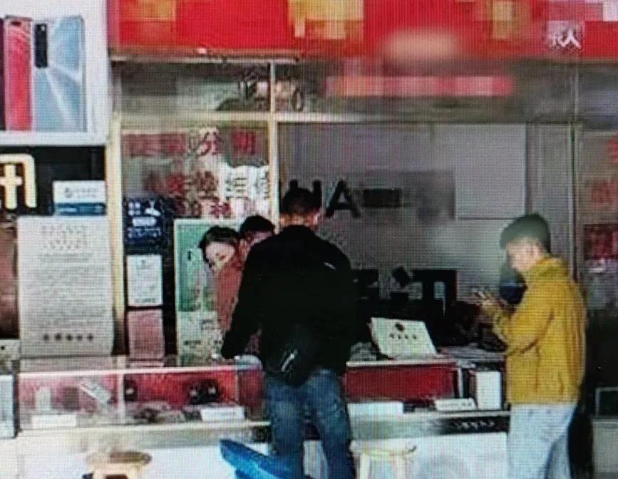 *取盗**客户信息，注册账号牟利，这些团伙被端了！